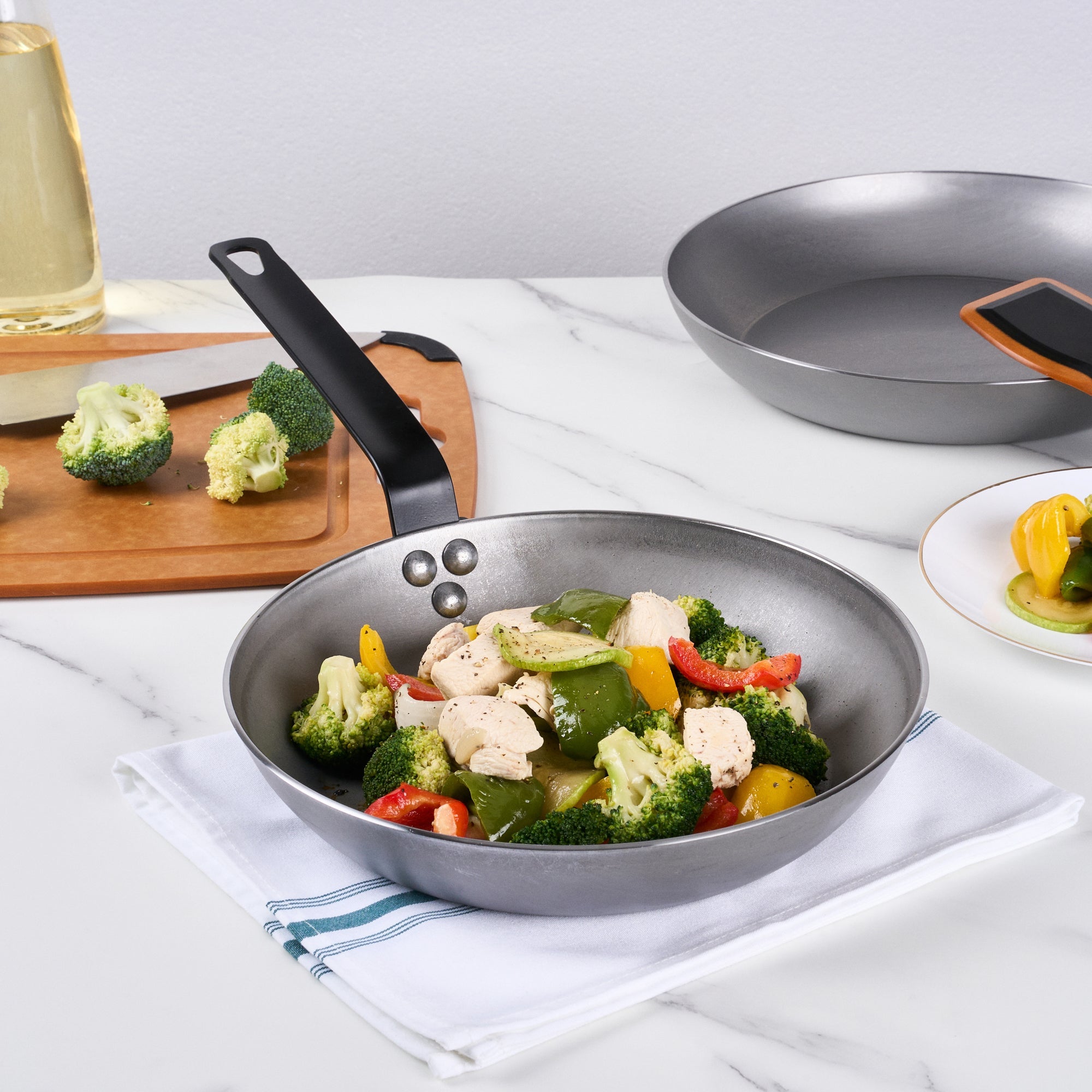 Met Lux Carbon Steel 10" Fry Pan - 1 count box