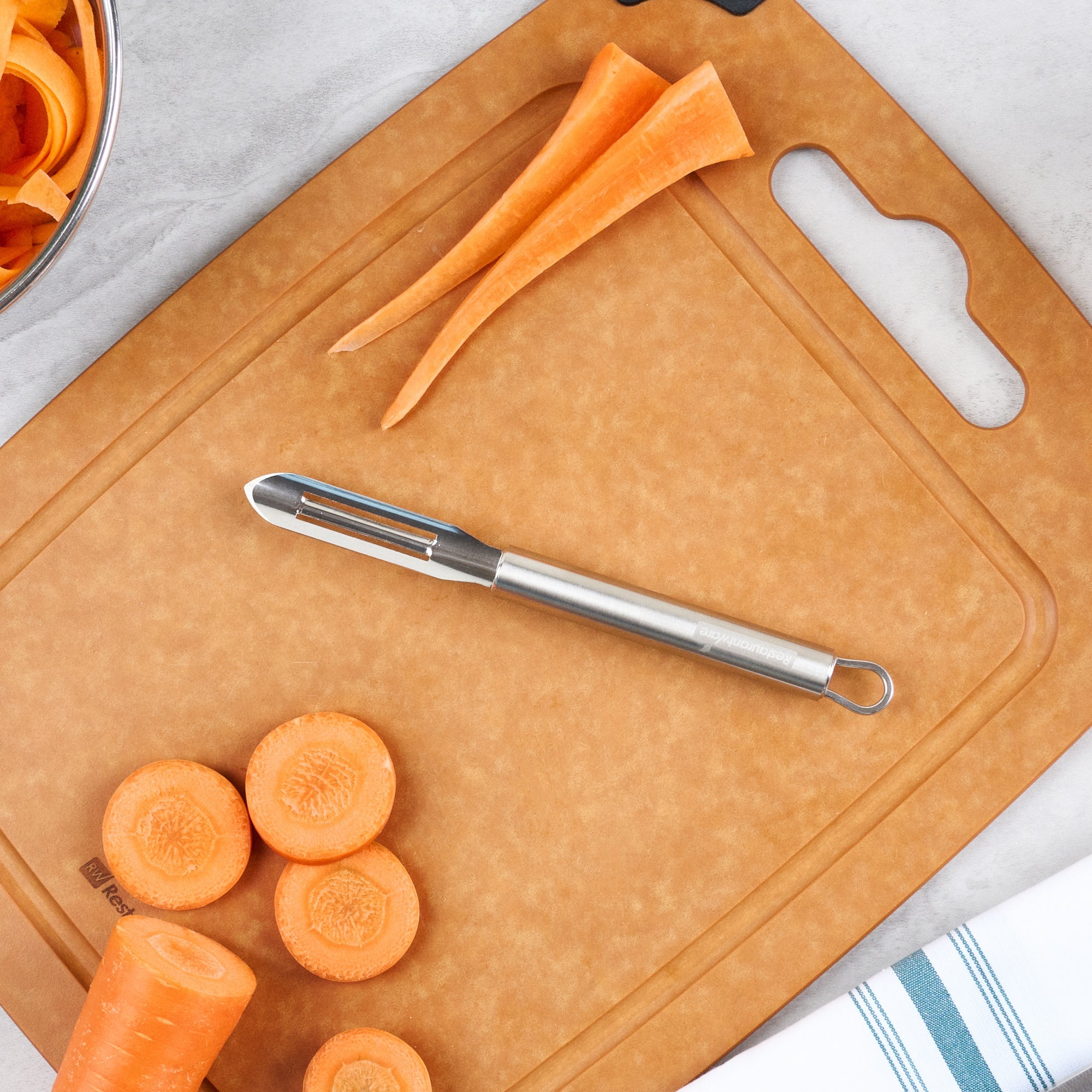 German Standard Stainless Steel Vegetable Peeler - 7 3/4'' - 1 count box