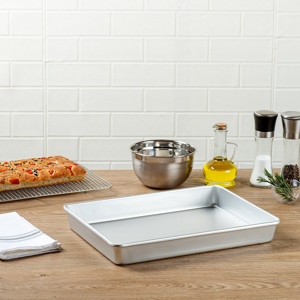 Met Lux Rectangle Aluminum Cake Pan - 15" x 12" x 2" - 12 count box