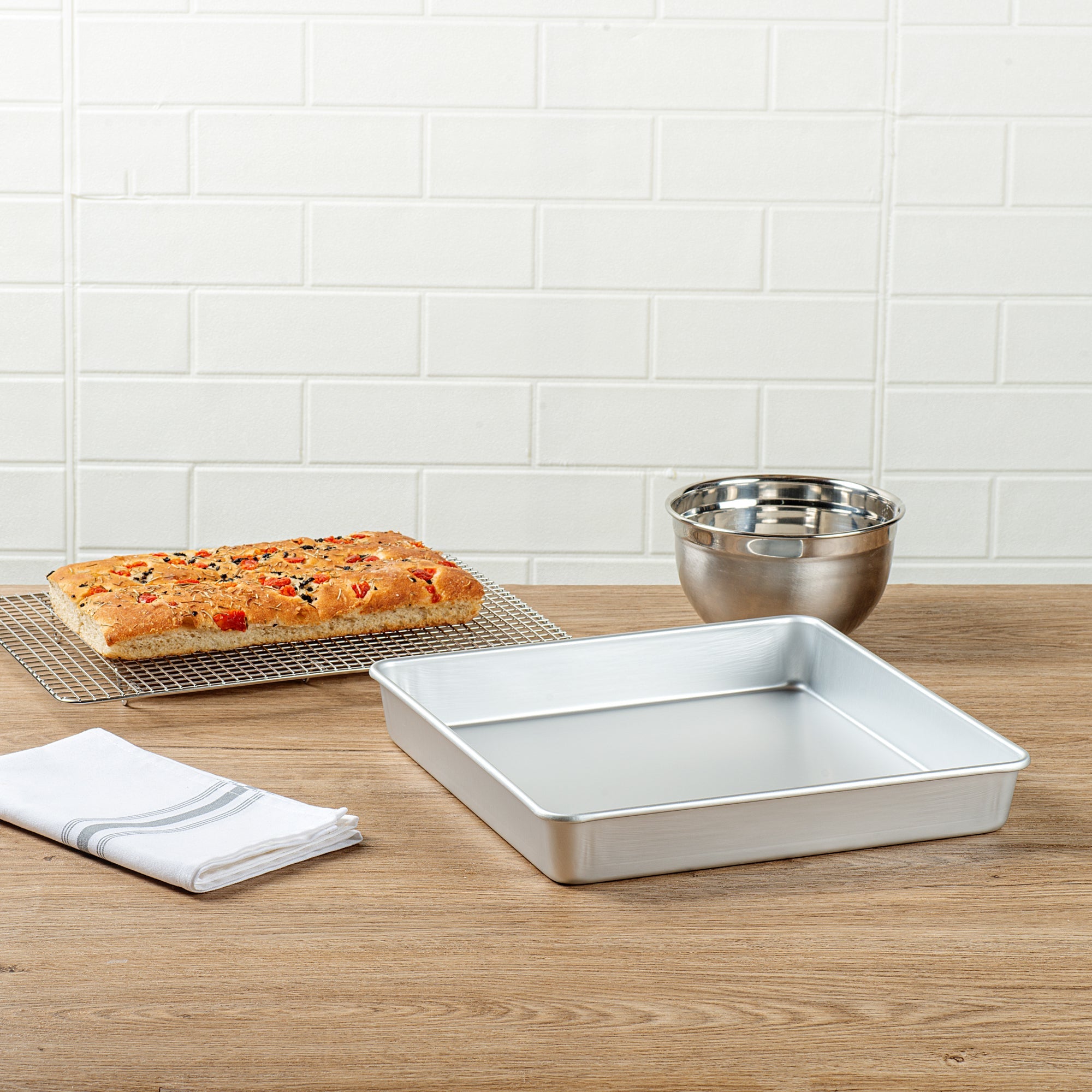 Met Lux Square Aluminum Cake Pan - 12" x 12" x 2" - 1 count box