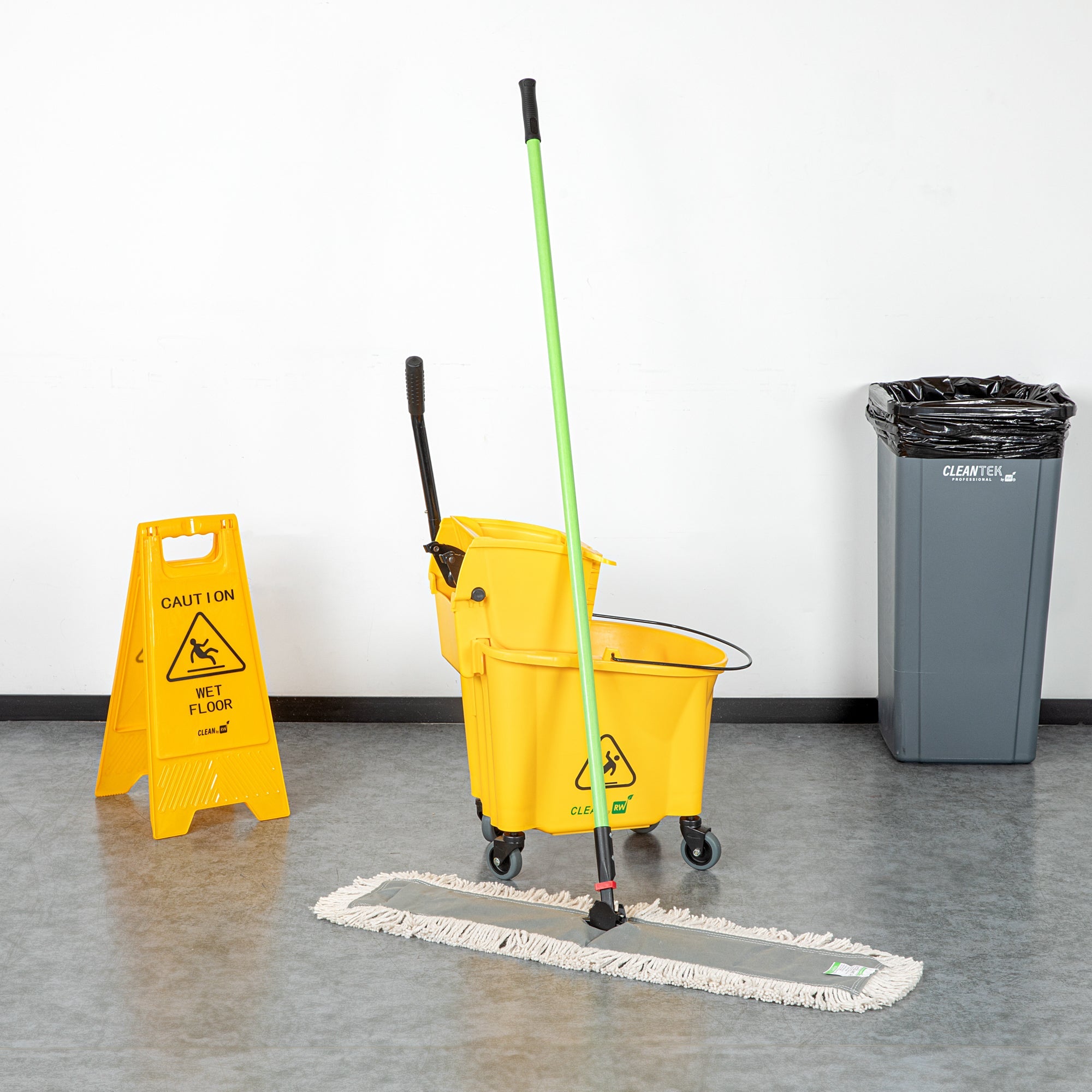 Clean Tek Professional Cotton Dust / Dry Mop - with 64" Handle - 35 3/4" x 5" - 1 count box