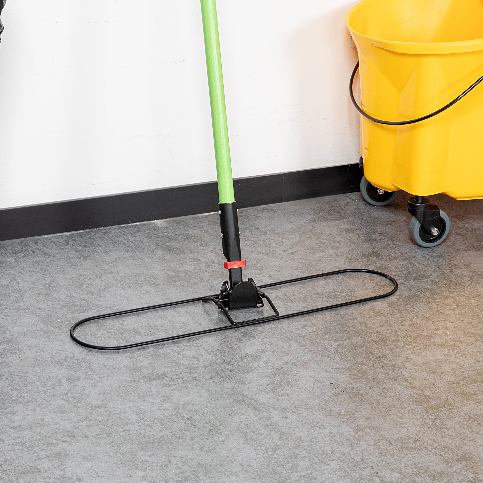 Clean Tek Professional Wire Swivel Snap Mop Frame - 24" x 5" - 1 count box