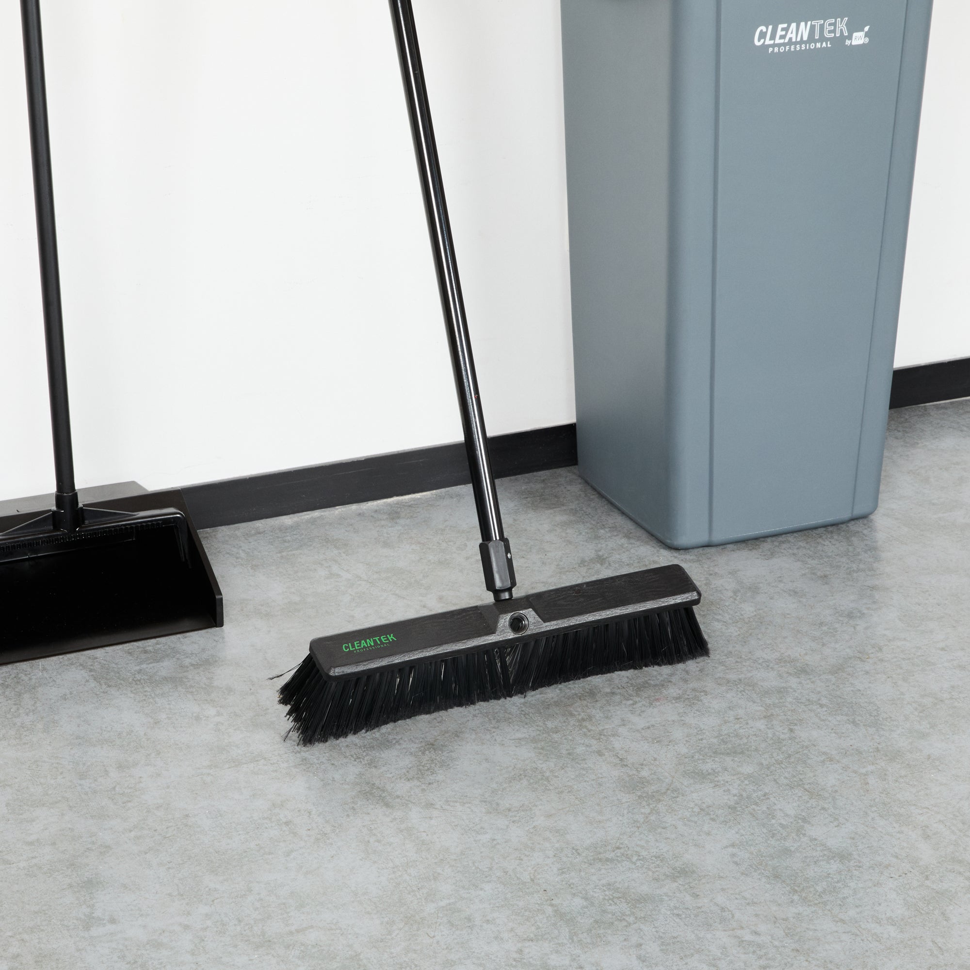 Clean Tek Professional 17 1/4" Black Plastic Push Broom Head - with Medium Flagged Bristles - 1 count box