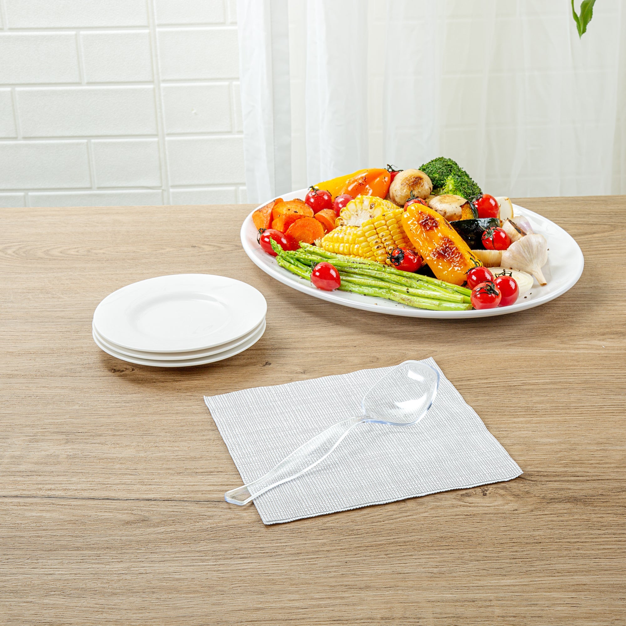 Cater Tek Clear Plastic Serving Spoon - 8 1/2" - 100 count box