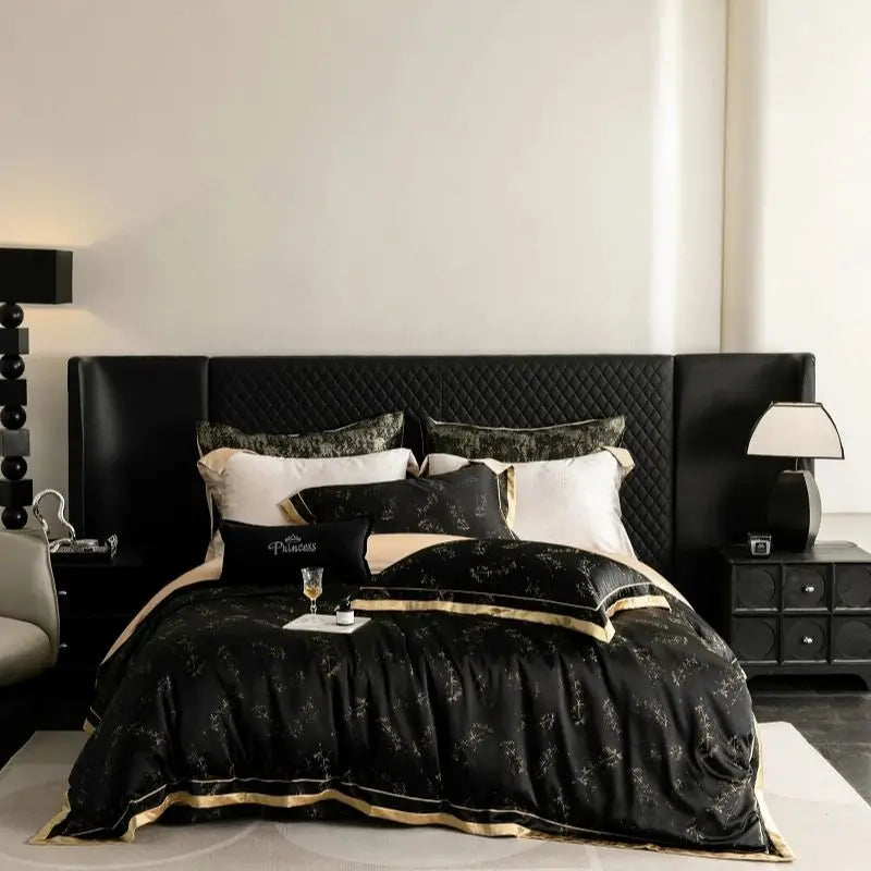 DecorBites™ Luxe Eucalyptus Bedding Set in Black/Gold - Silky Soft & Skin-friendly