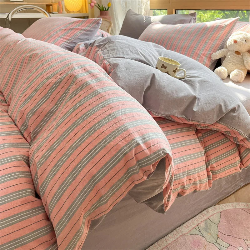 DecorBites™ Cozy Striped Cotton Bedding Set - Breathable & Soft Quilt Kit