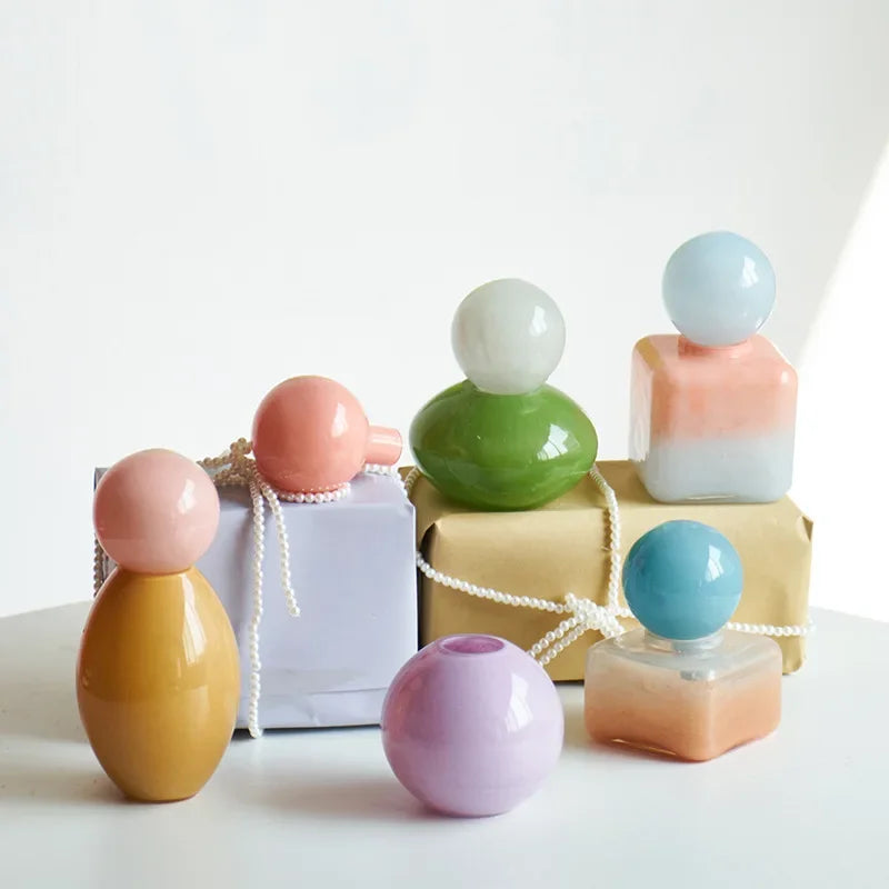 DecorBites™ Geometric Sphere Glass Vase with Lid, Desktop Storage Container