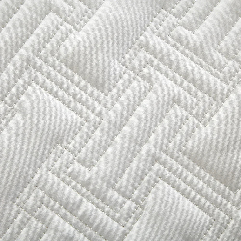 DecorBites™ Cotton Coverlet Bedspread Set with Thick Quilting for Luxurious Bedding