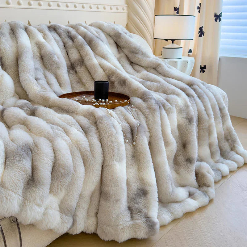 DecorBites™ Gradient Grey Cashmere Fleece Winter Blanket
