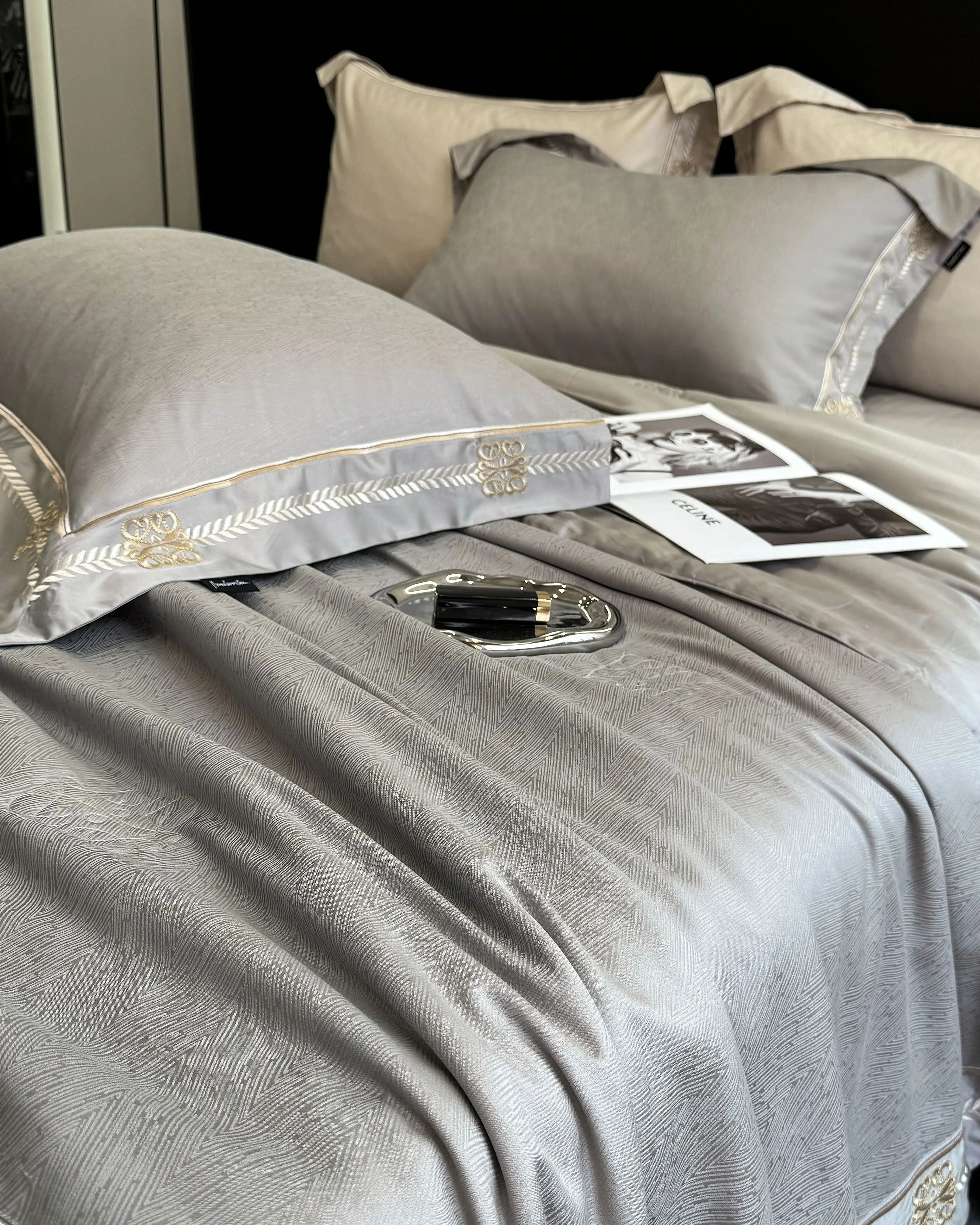DecorBites™ Eucalyptus Fiber Summer Quilt Bedding Set with Cool Feeling, Soft Silky Comforter & Bed Sheet Set