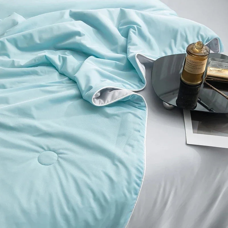 DecorBites™ Double-Sided Cooling Queen Quilt: Silky Smooth Summer Comforter
