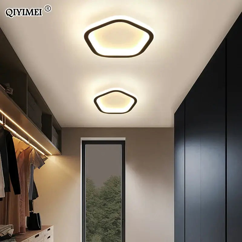Modern circular black & white led ceiling light for entryway
