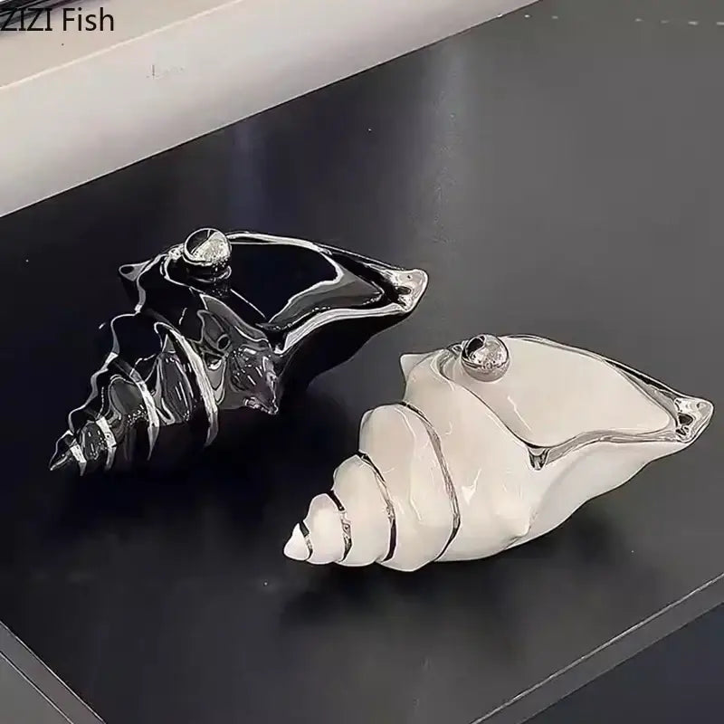 DecorBites™ Conch Ashtray: Silver Plated Desk Decoration & Windproof Ceramic Smoking Accessory