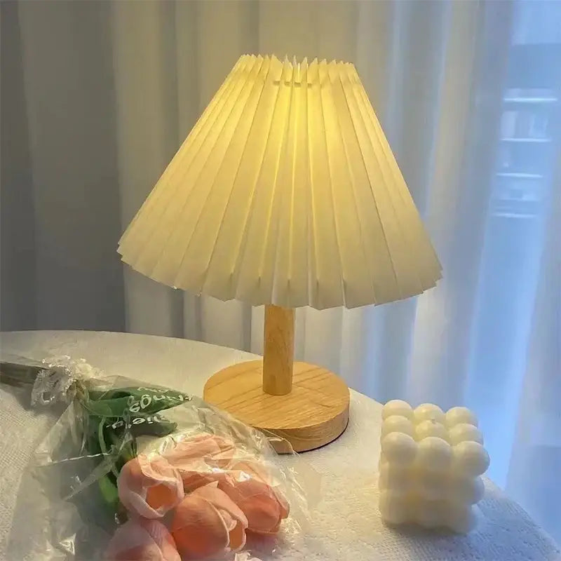 Retro pleated off-white table lamp set of 2 bedroom led light