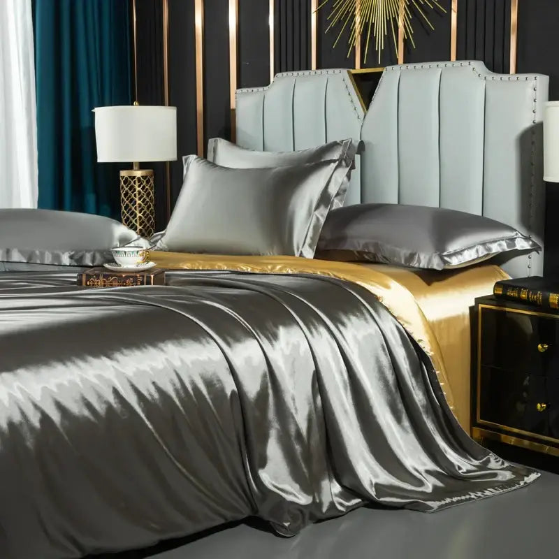 Luxurious silver satin duvet cover bedroom bedding set