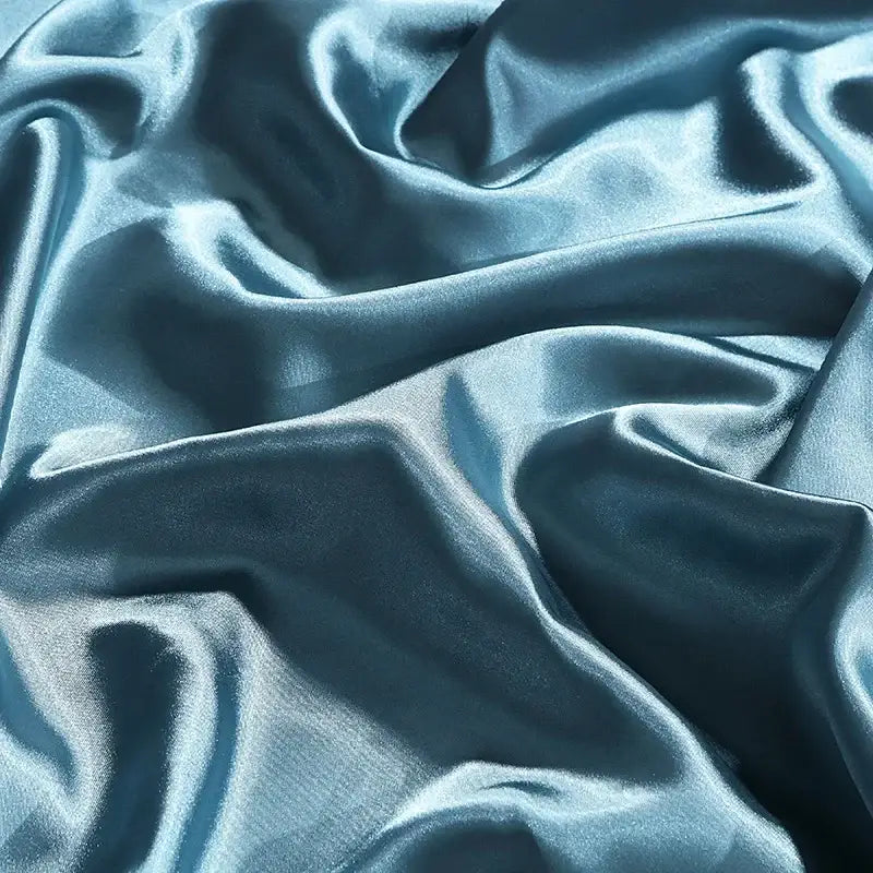 Luxurious emerald green satin duvet cover set bedroom bedding