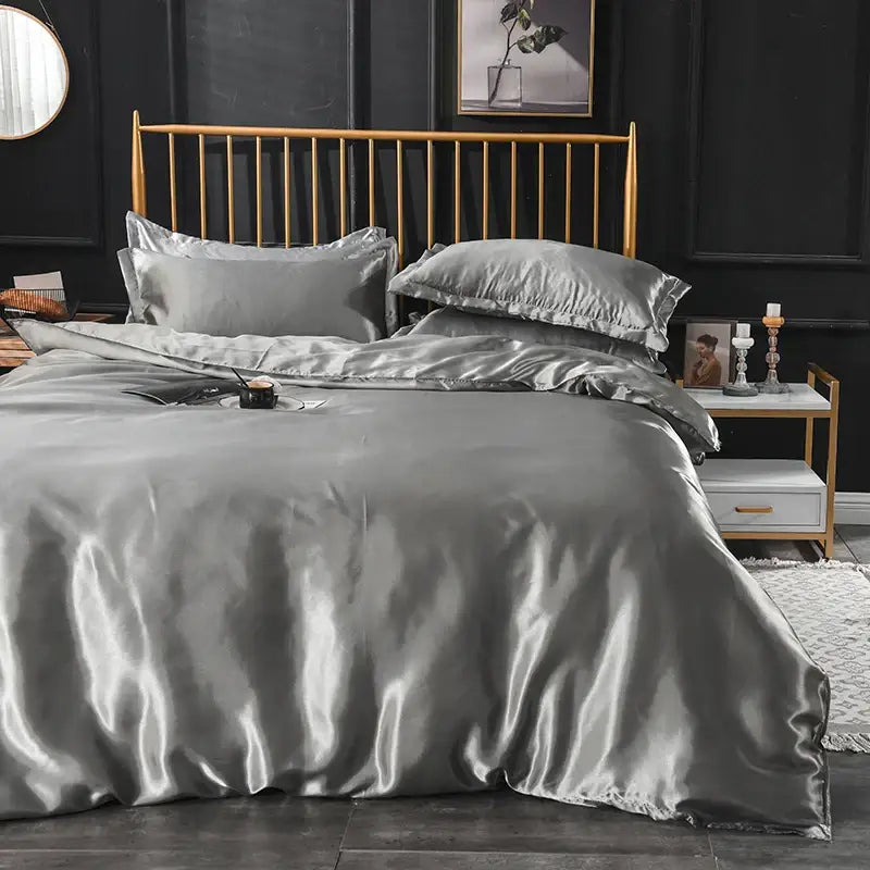 Luxurious turquoise satin silk bedding set for bedroom