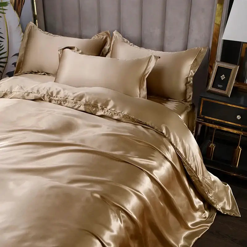 Luxurious fuchsia satin bedding set and duvet cover for bedroom