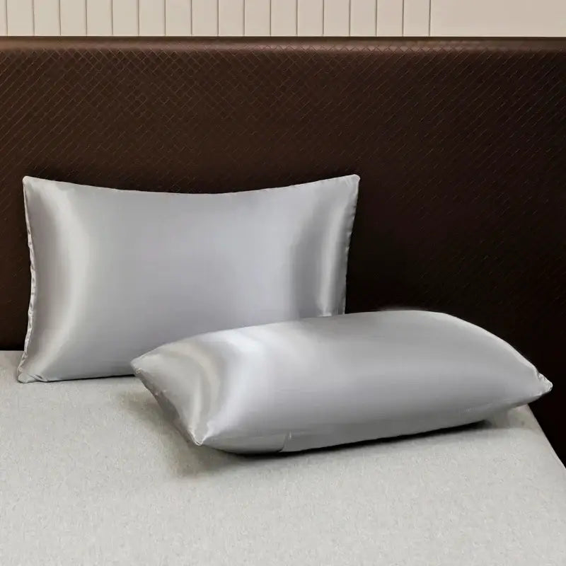 Luxurious cream solid color satin bedding set with flat sheet bedroom
