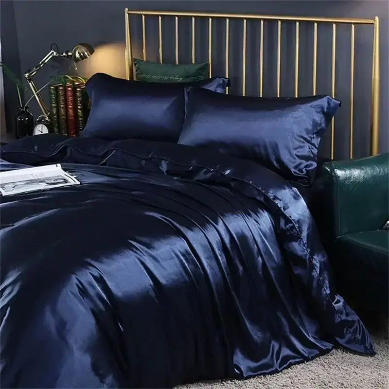 Luxury sage green satin bedding set with duvet cover for bedroom