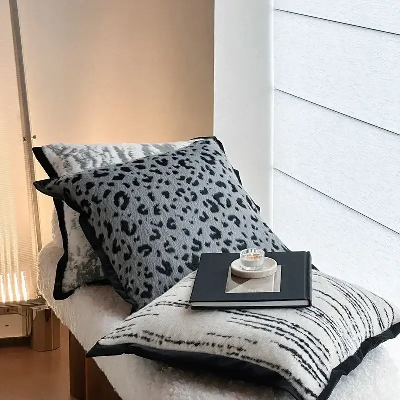 DecorBites™ Leopard Print Luxury Mink Fur Blanket for Bed and Sofa