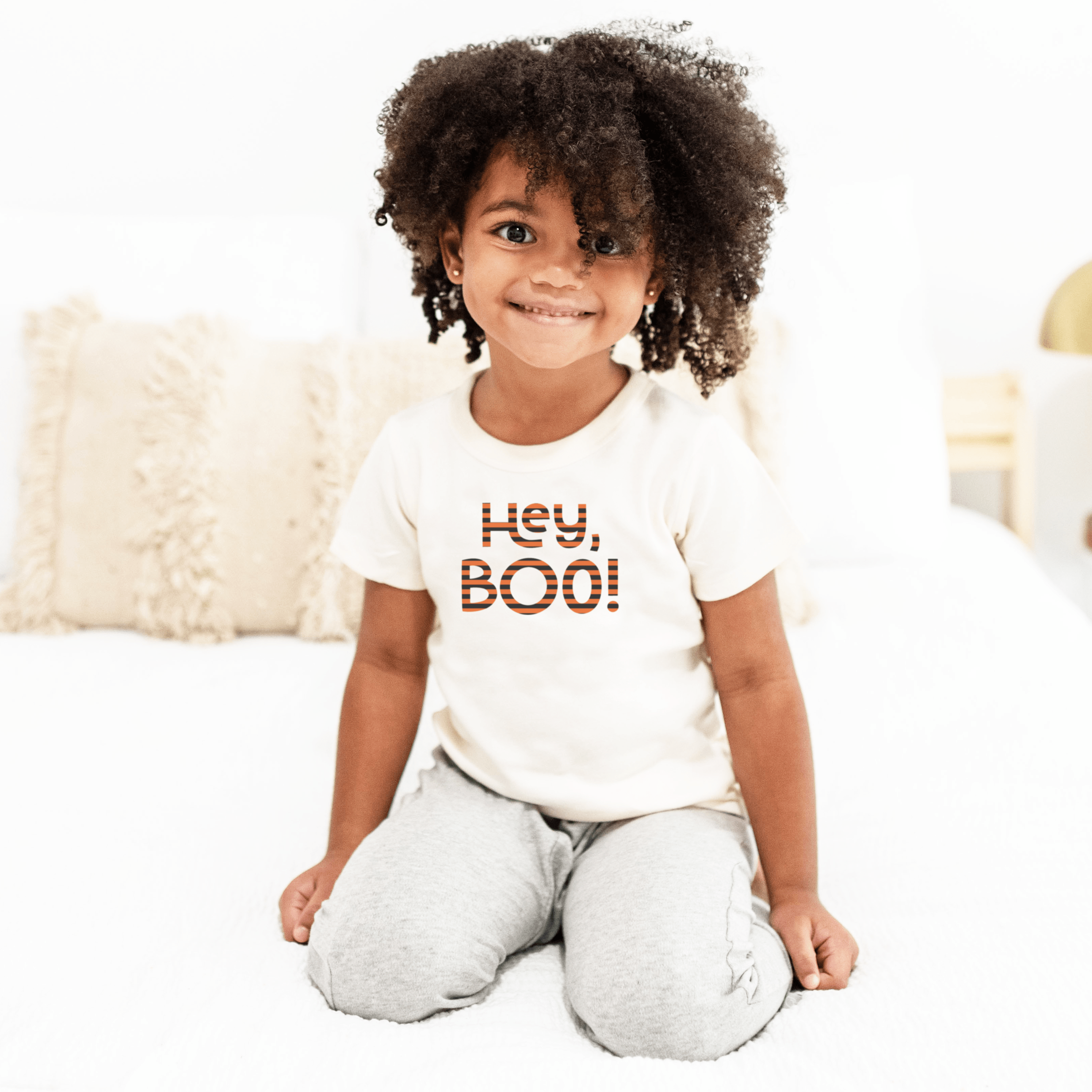 graphic tee | hey boo