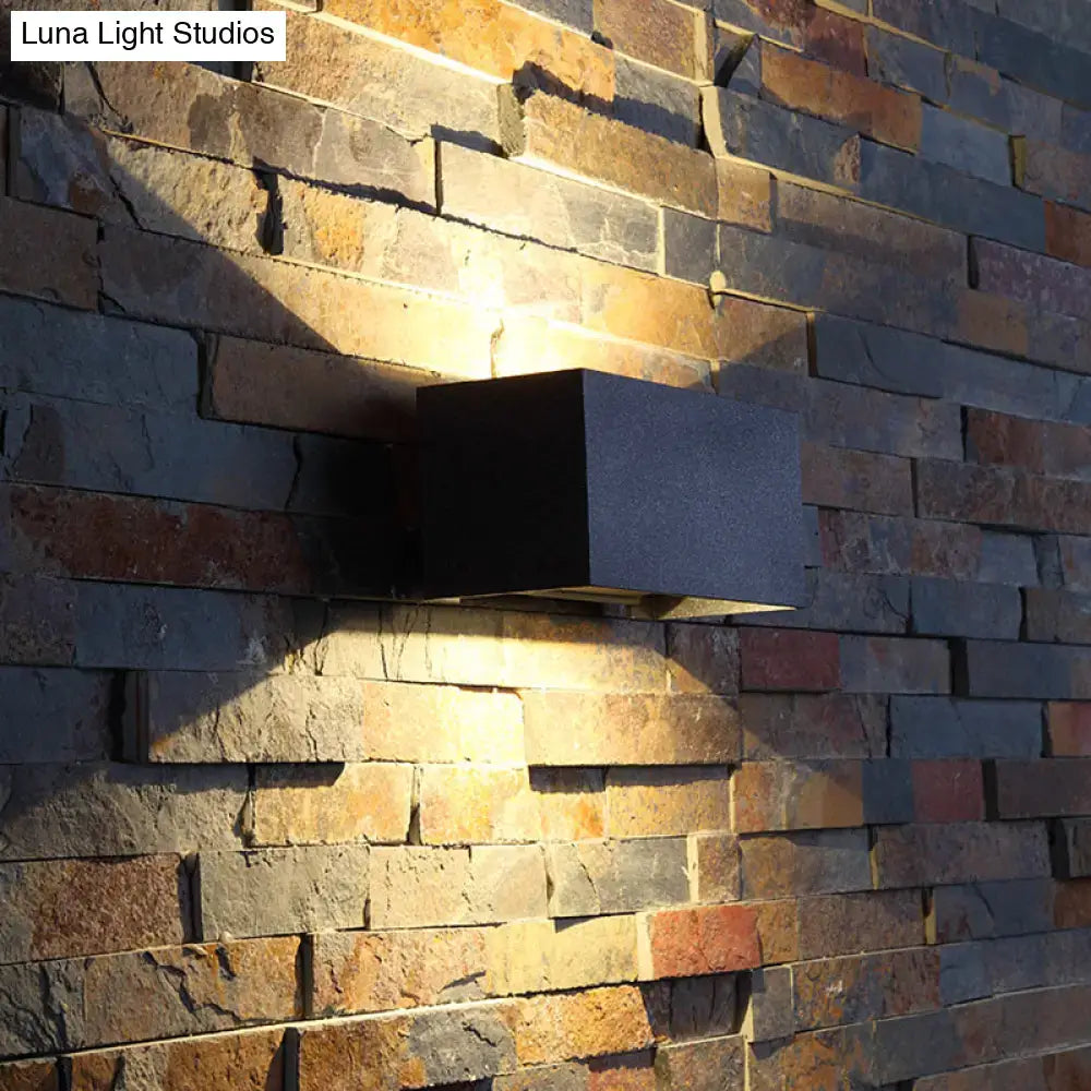 Modern matte black rectangle wall light fixture – yard led sconce