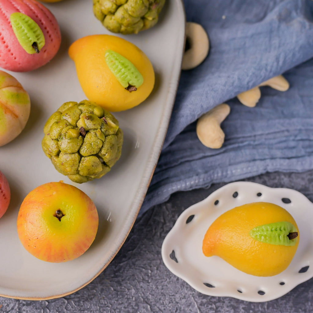 Vellanki Foods Kaju Fruits